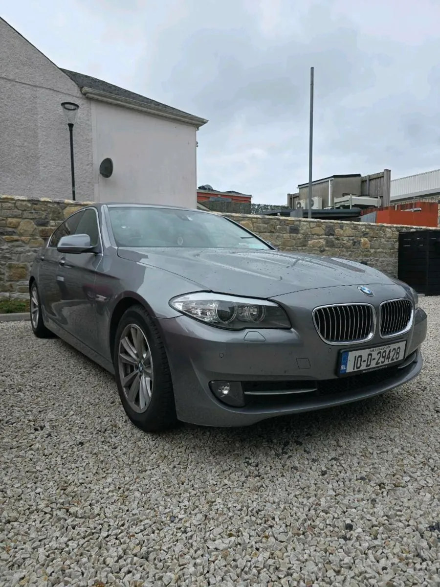 BMW 520d - Image 1