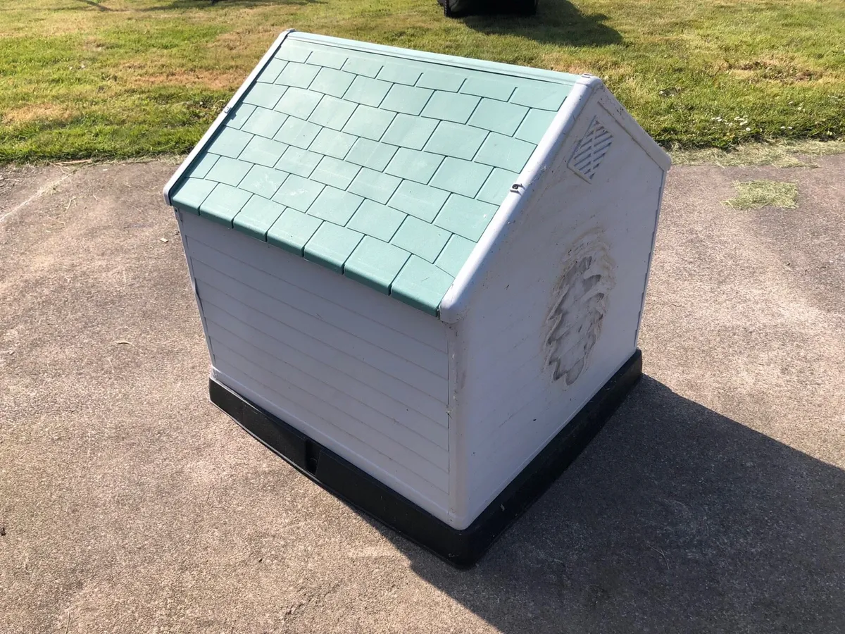 Dog House / Crate - Image 1