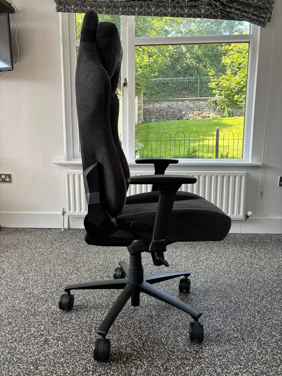Gaming Chair (Arozzi Vernazza, cost €400) - Image 2