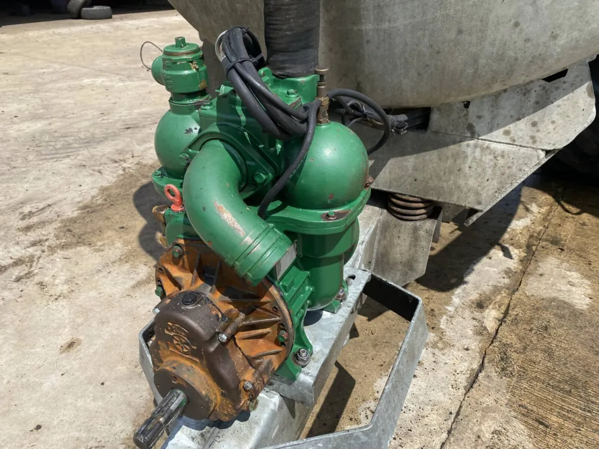 2015 Major 2000 LGP Slurry Tank - Image 3
