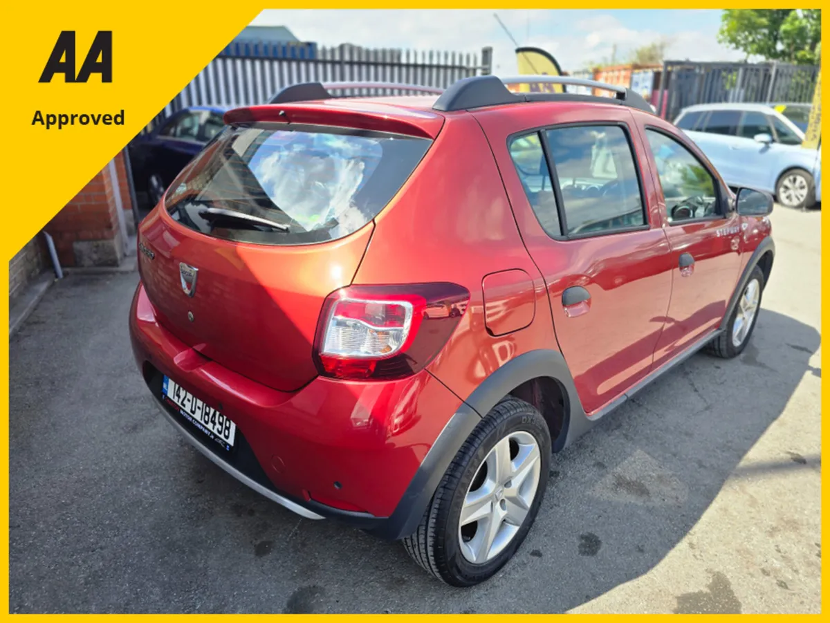 Dacia Sandero STEPWAY SIGNATURE TCE - Image 3