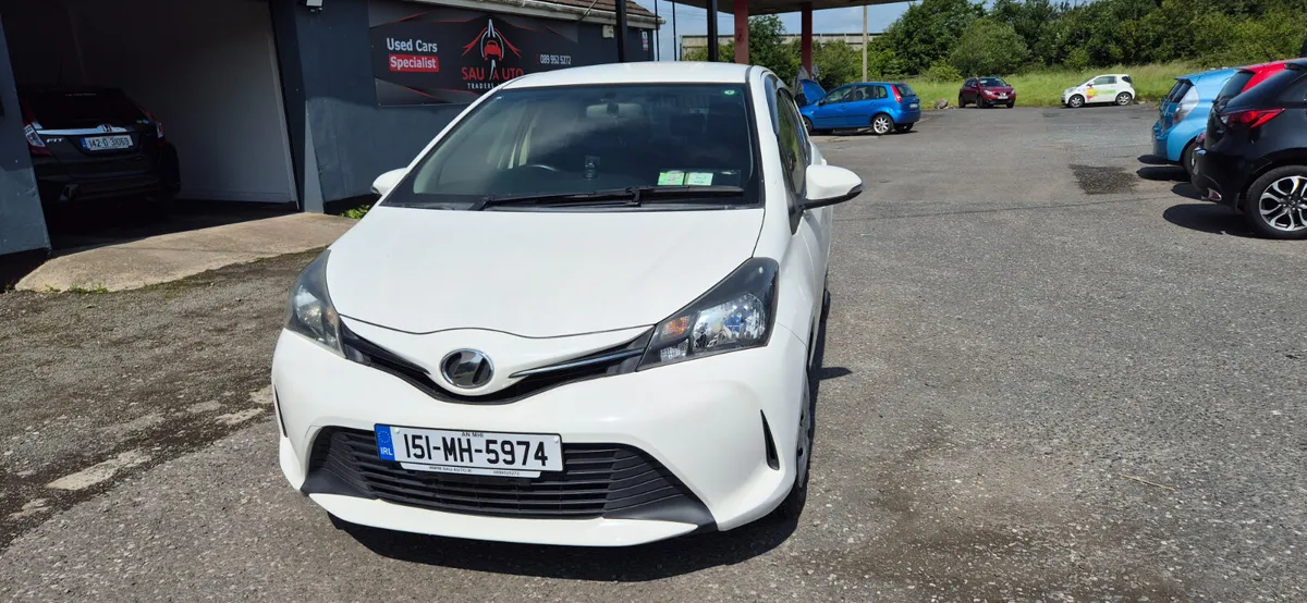 Toyota Vitz 2015 AUTOMATIC 1.0L - Image 1