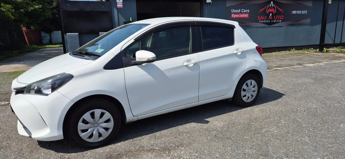 Toyota Vitz 2015 AUTOMATIC 1.0L - Image 3