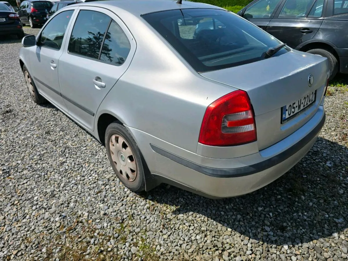 05 Skoda Octavia 1.4 Tax & Test - Image 3