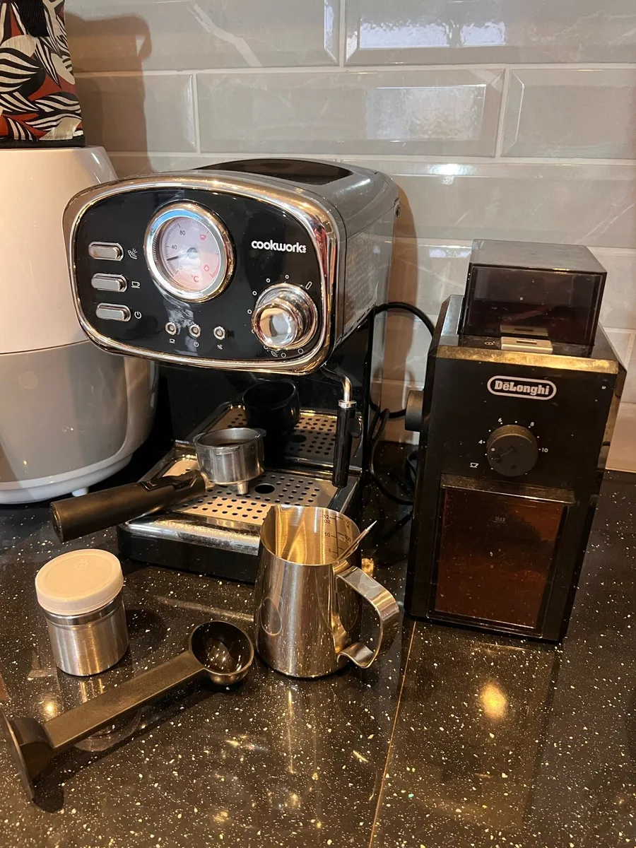 Coffee machine plus grinder - Image 1