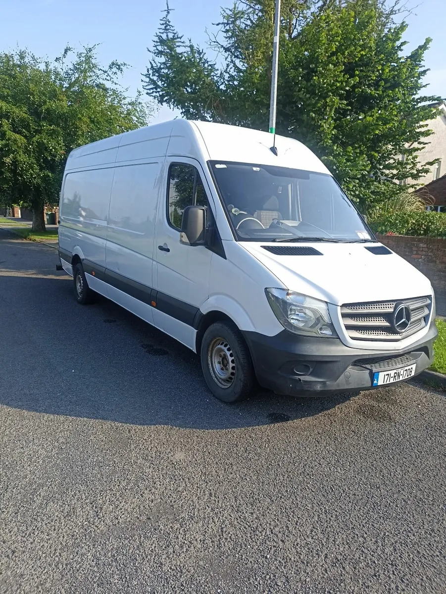 Mercedes-Benz Sprinter 2017 - Image 2