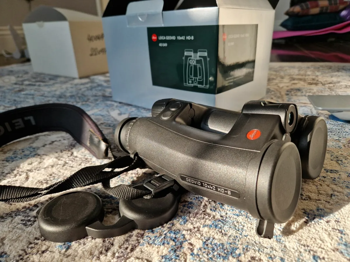 Leica Geovid HD-B 10x42 Rangefinder Binoculars - Image 1