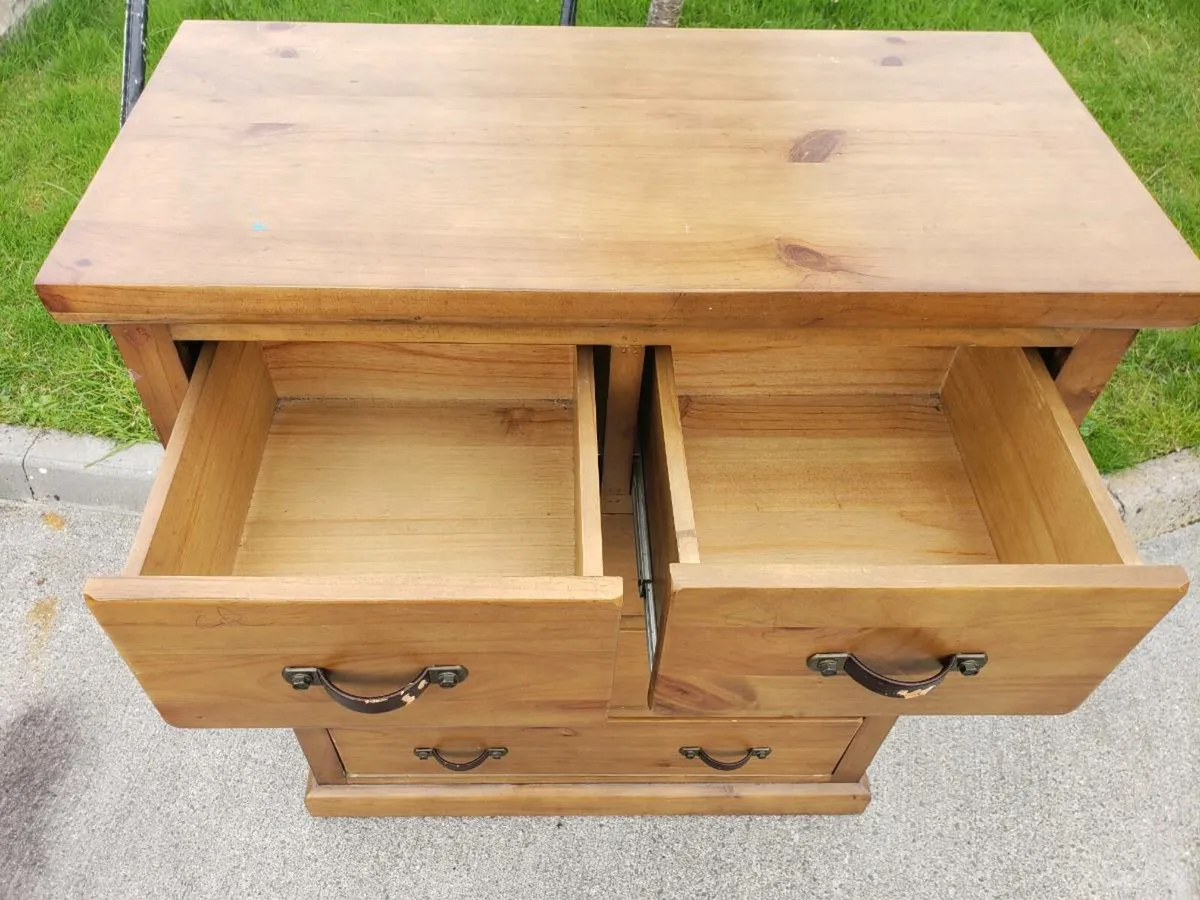 Solid oak chest of drawers - Image 2