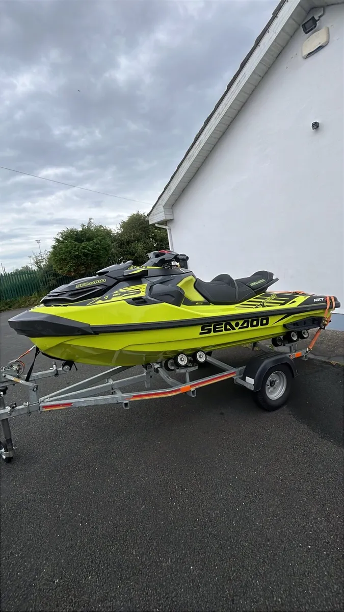 2018 Seadoo RXT-X 300 Jet Ski - Image 1