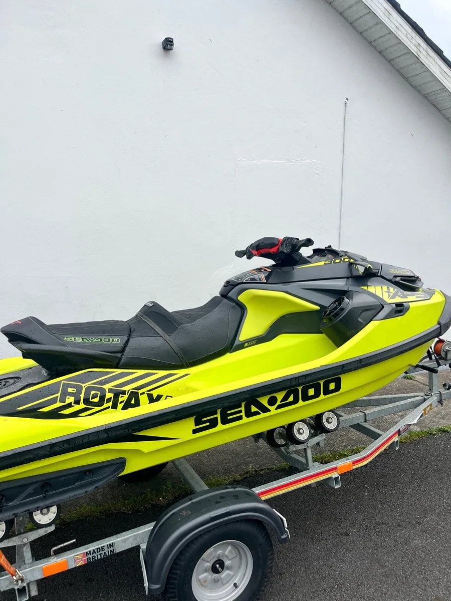 2018 Seadoo RXT-X 300 Jet Ski - Image 2