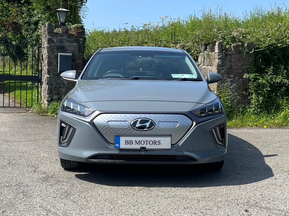 Hyundai IONIQ Electric Premium - Image 4