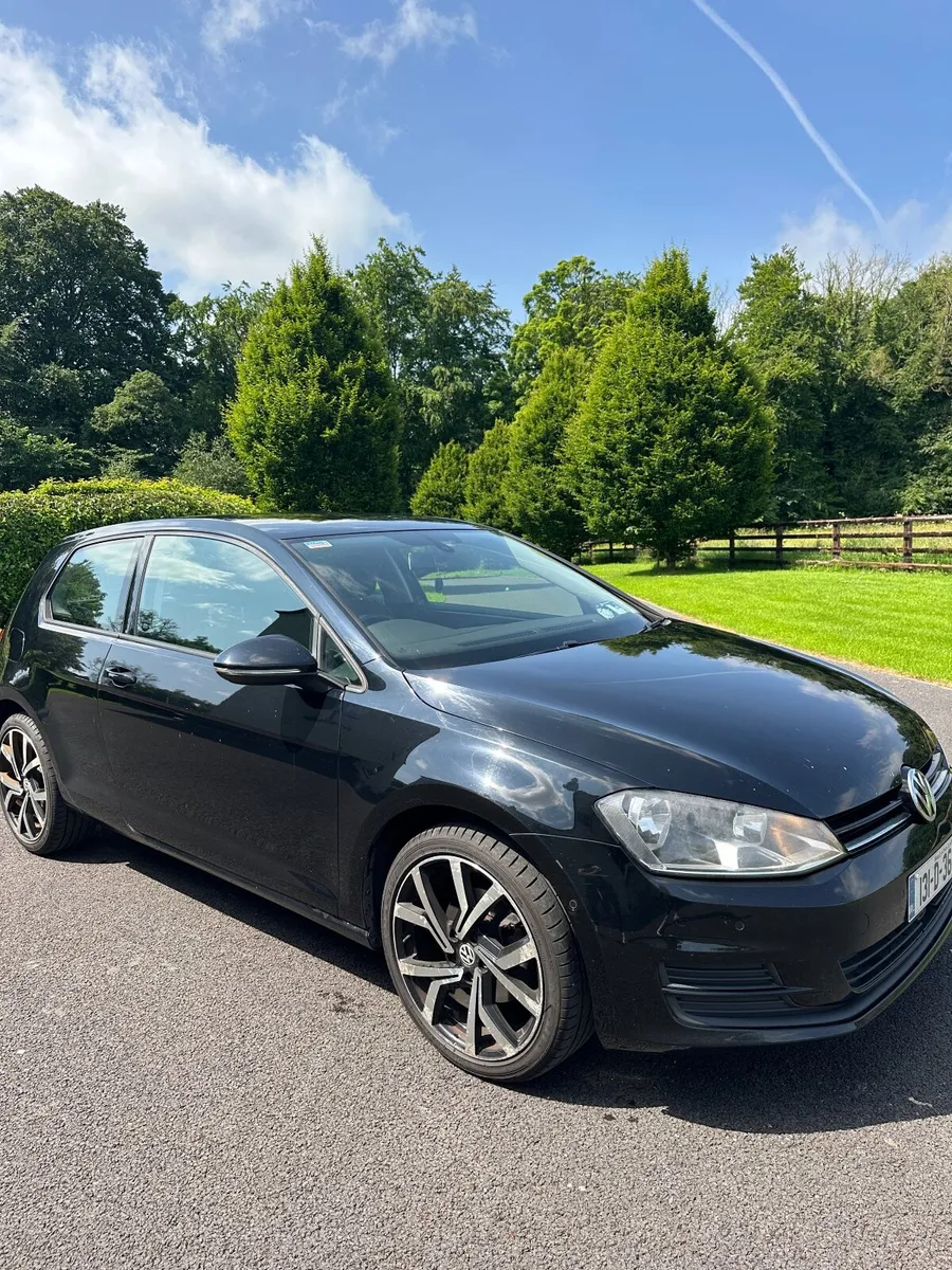 Volkswagen Golf 2013 - Image 1