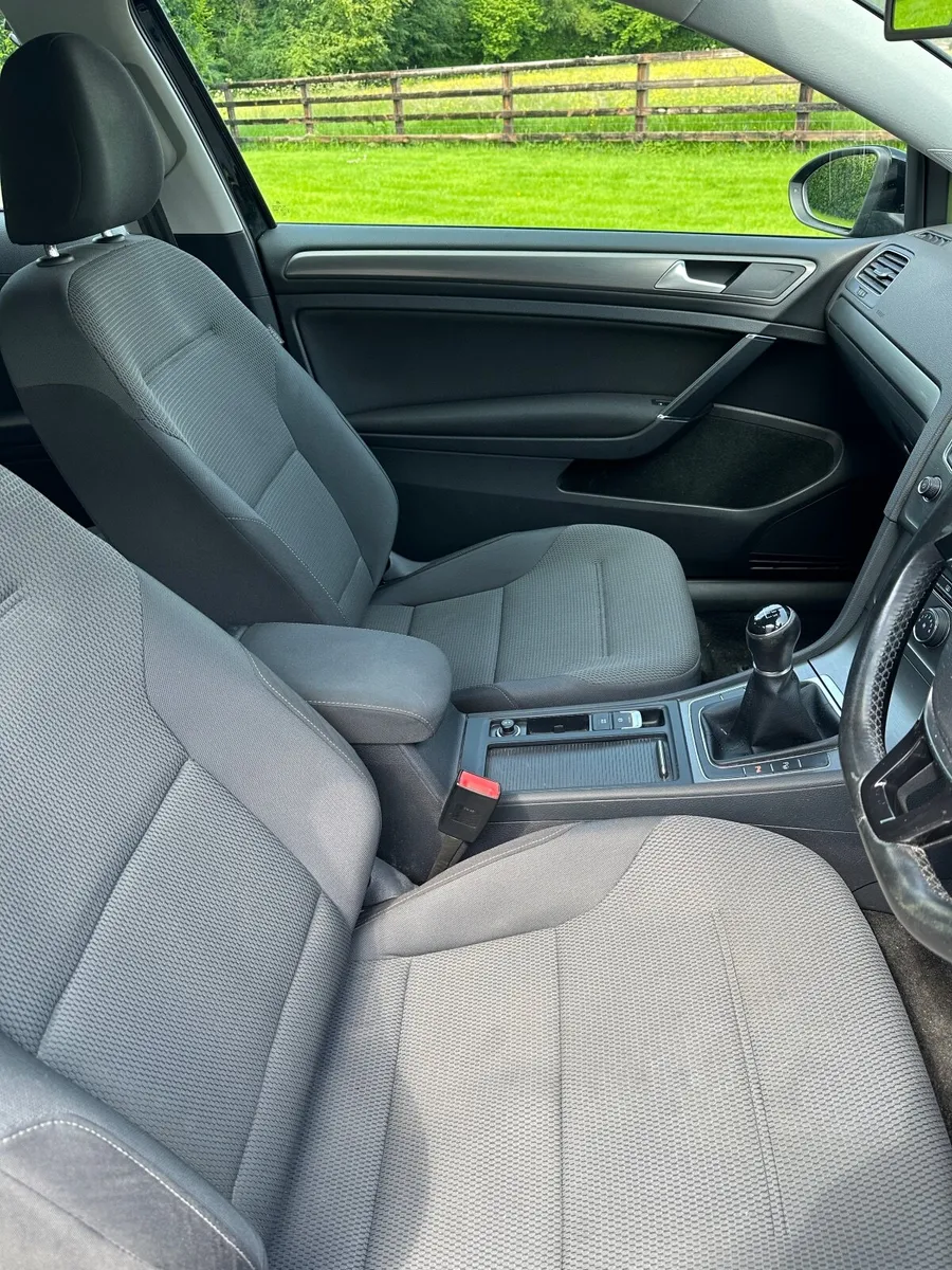 Volkswagen Golf 2013 - Image 4