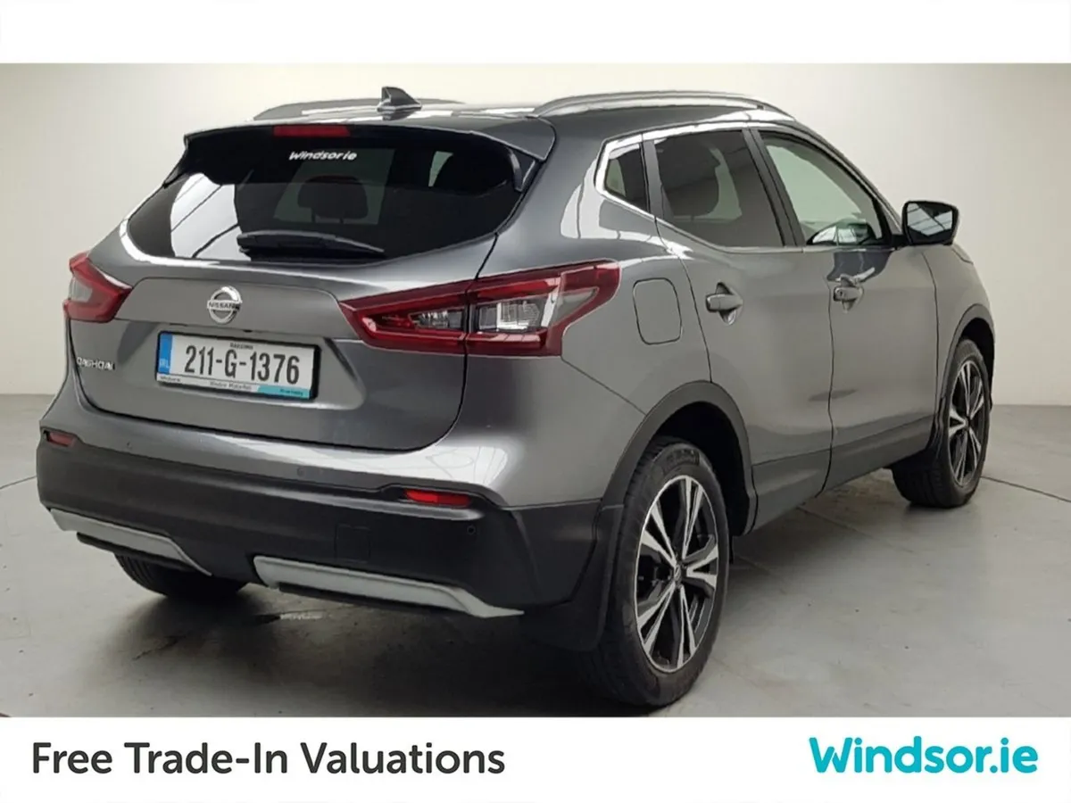 Nissan QASHQAI 1.3 PET SV Premium - Image 4