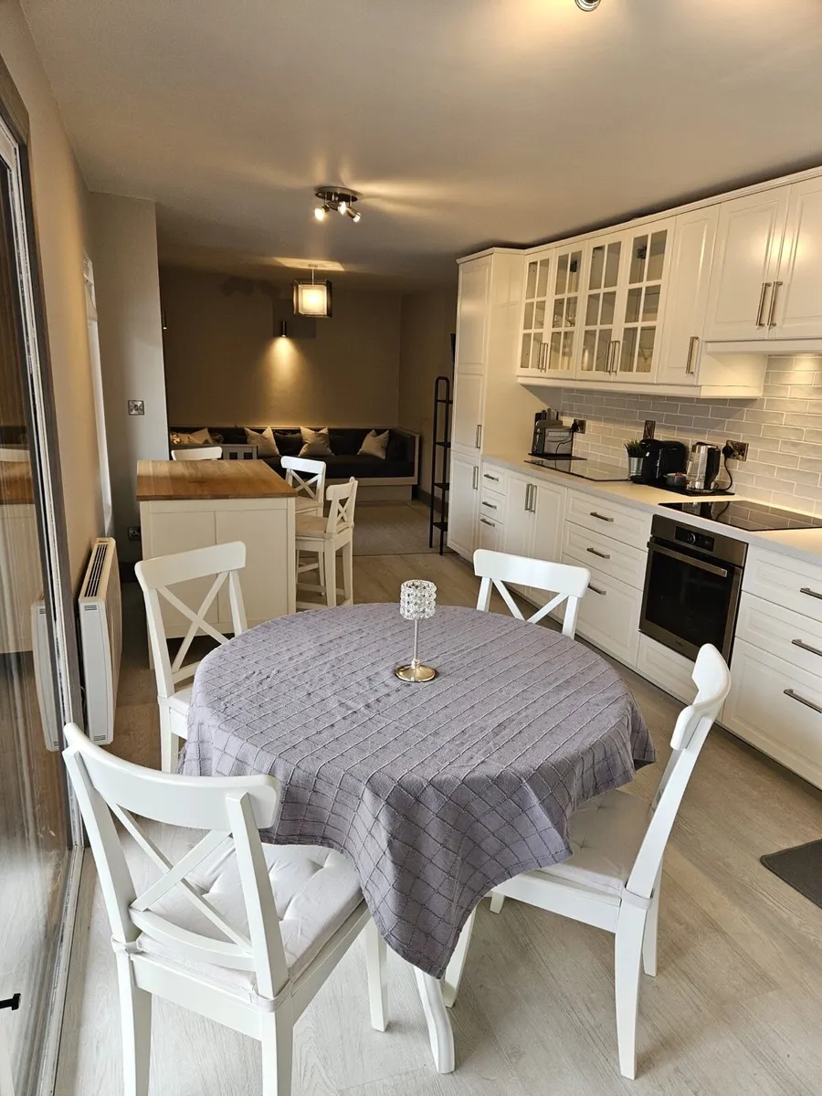 Holiday accommodation - Image 2