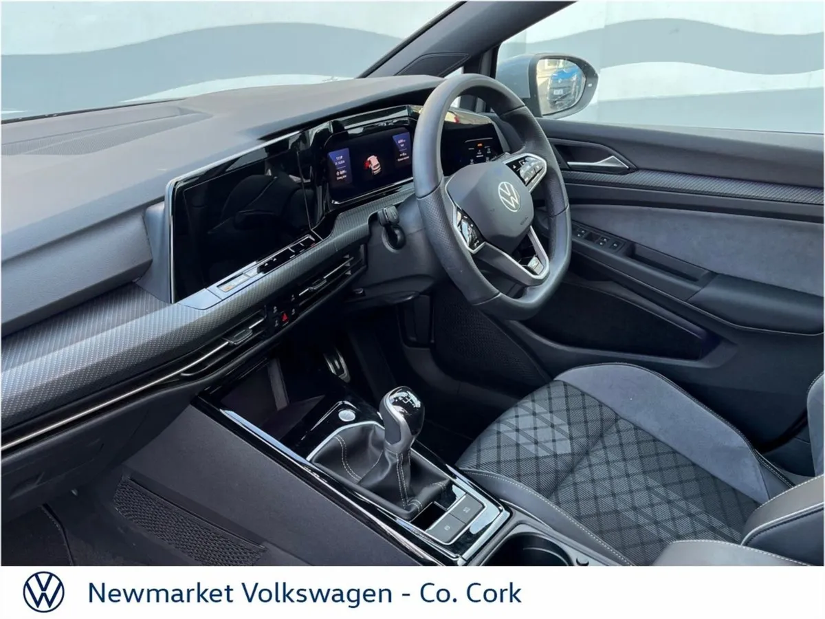Volkswagen Golf R-line 1.5tsi 130BHP 6 Speed Avai - Image 4