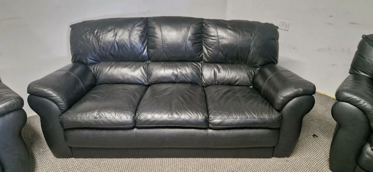 Sofas - Image 3