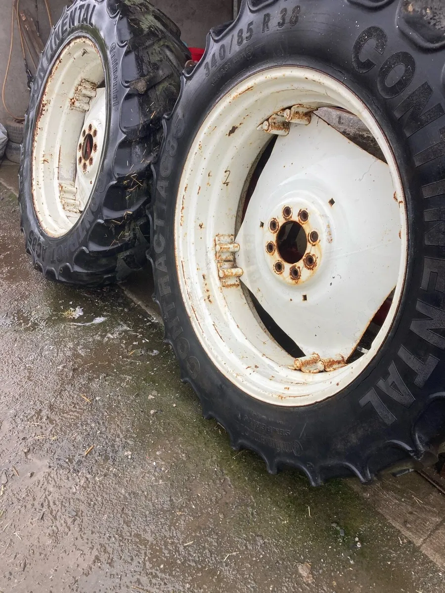 Ford/ new Holland wheels 38’s   8stud - Image 2
