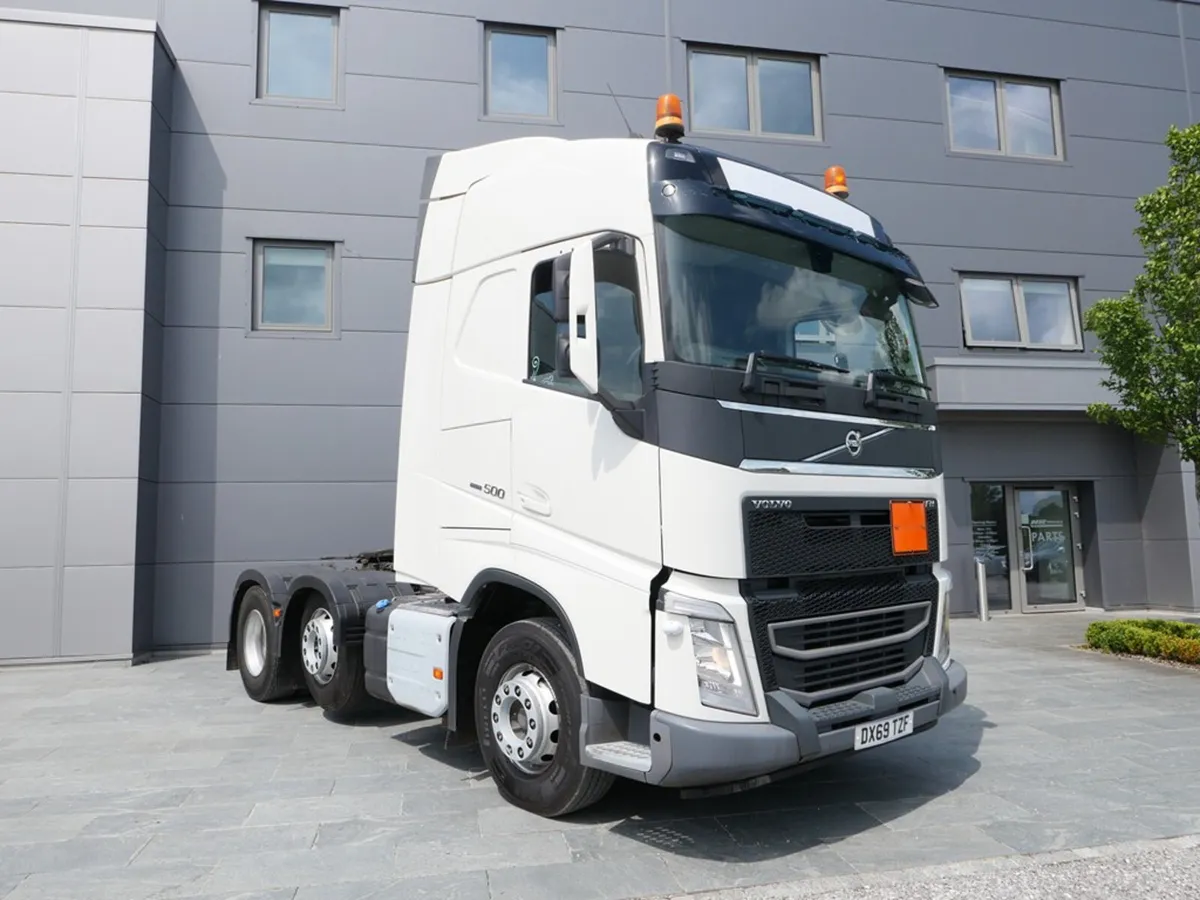Volvo FH 500 Globetrotter 6x2  Midlift Ishift - Image 1