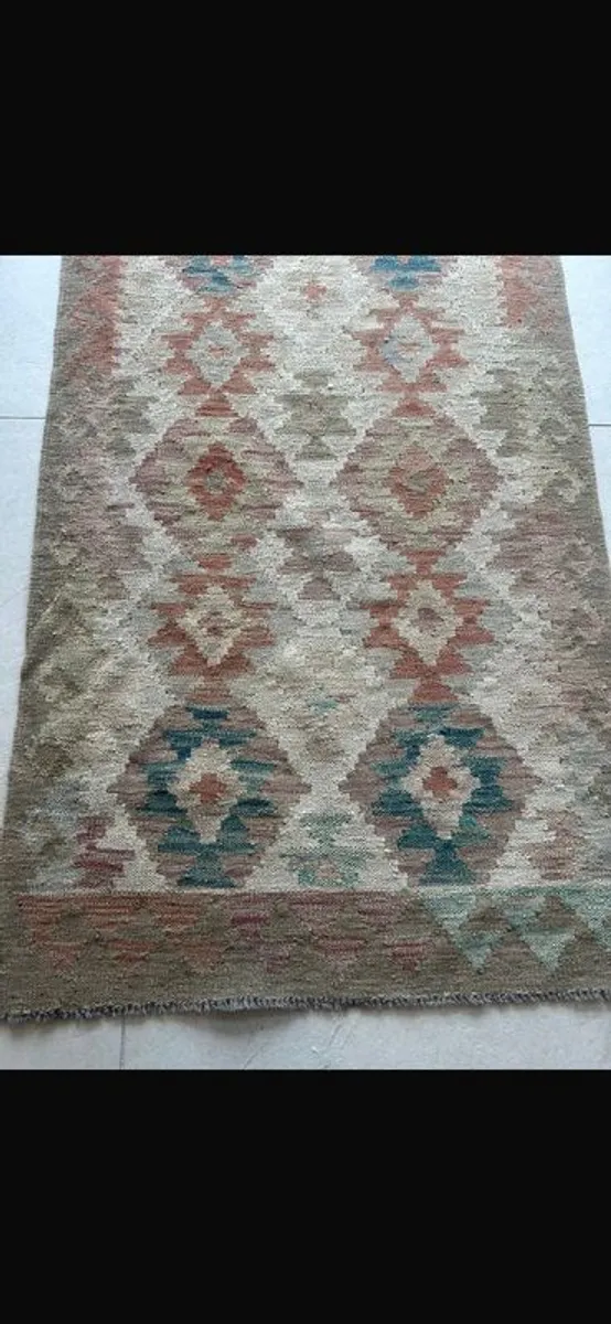 Rug - Image 1