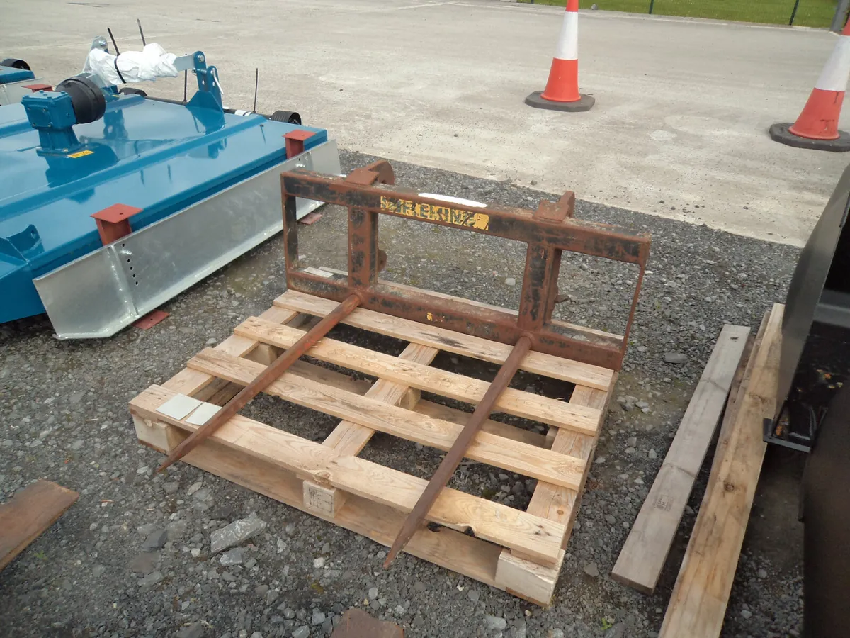 Fleming Front Loader Spike - Image 1