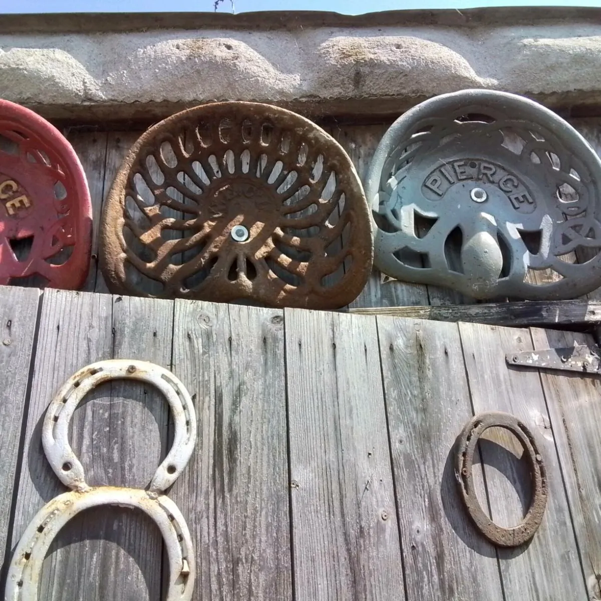 ANTIQUE AND COLLECTABLES - Image 4