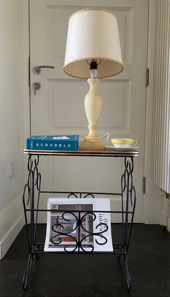 Mid century lamp table - Image 1