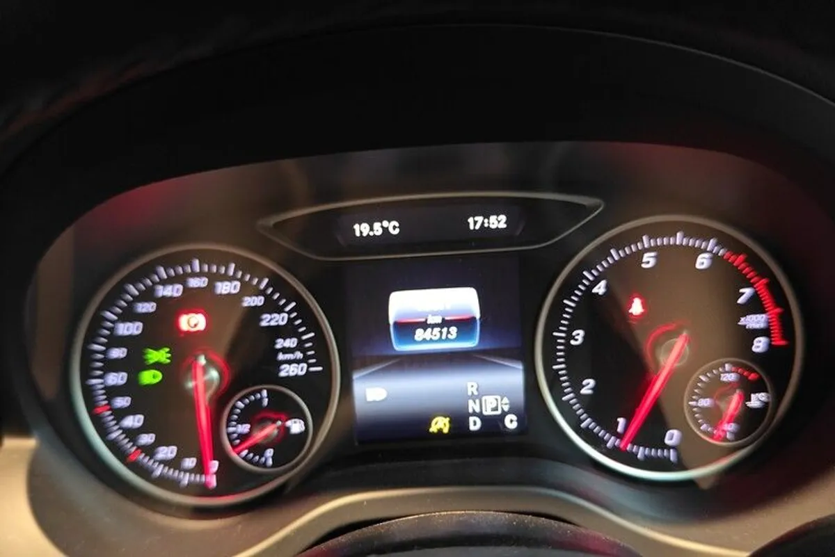 2015 Mercedes-benz A-class - Image 2