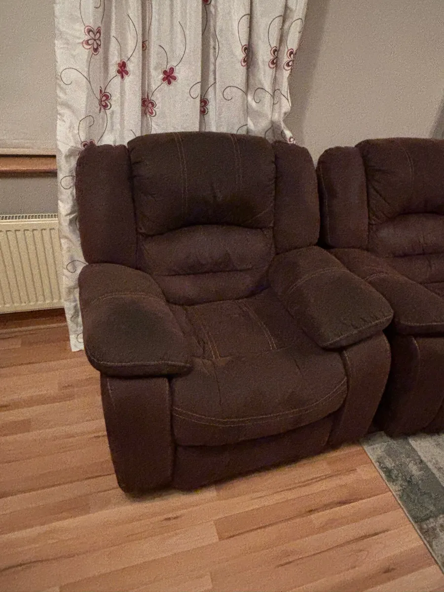 3+1+1 sofa set - Image 2