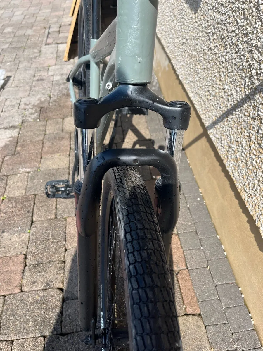 Mountain bike - Image 2