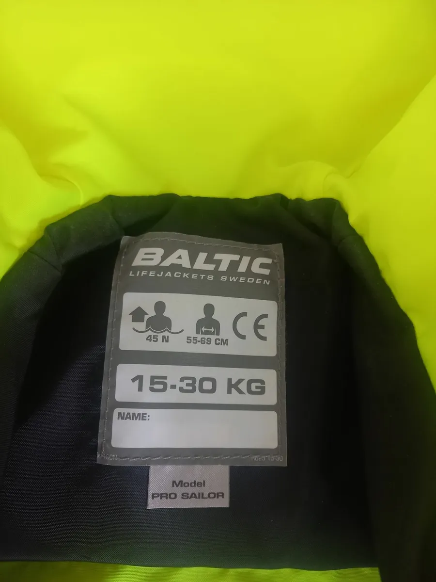 Children's life jacket - Image 1