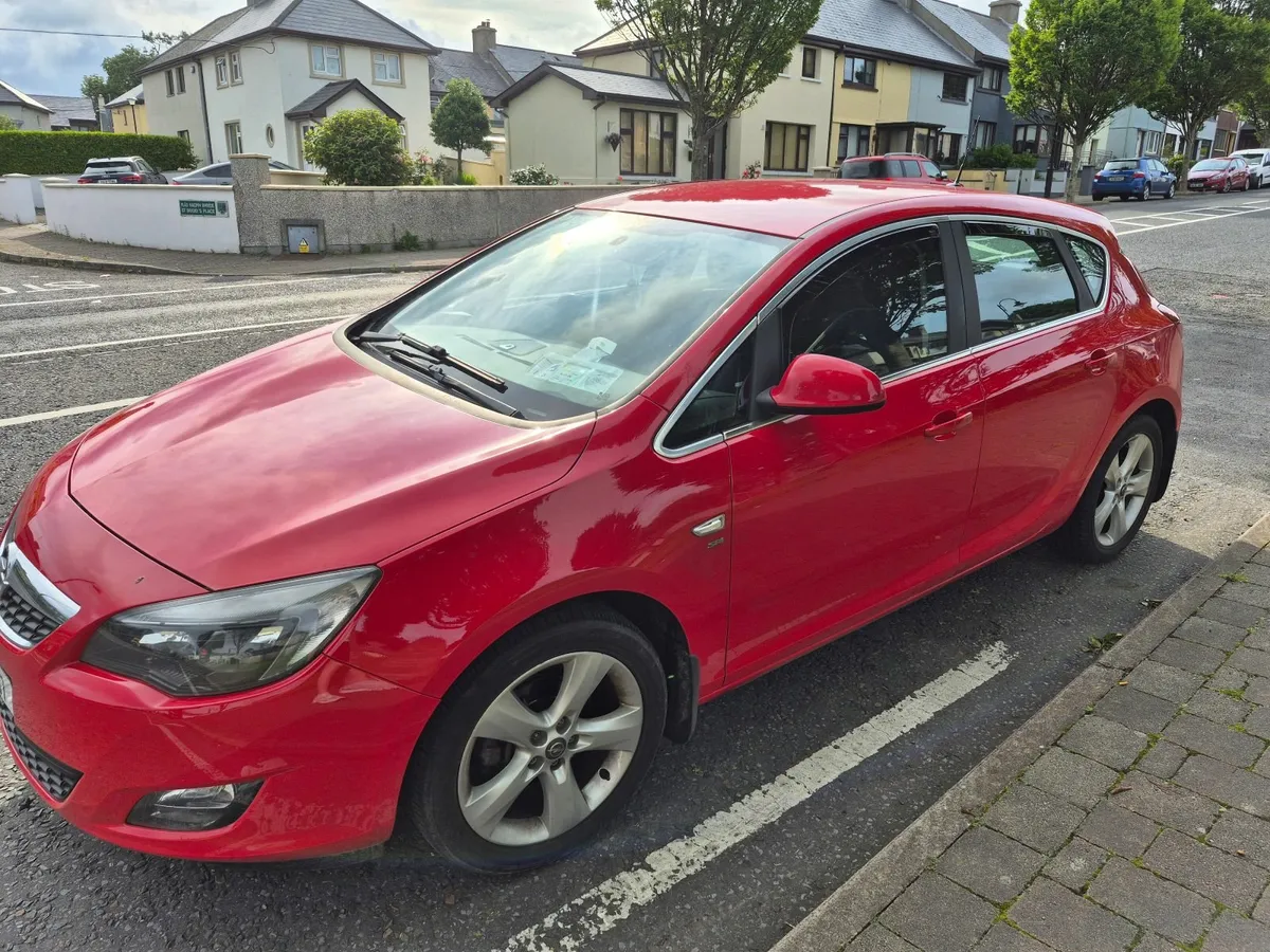 Opel Astra 2011 - NEW NCT and TAX - Image 1