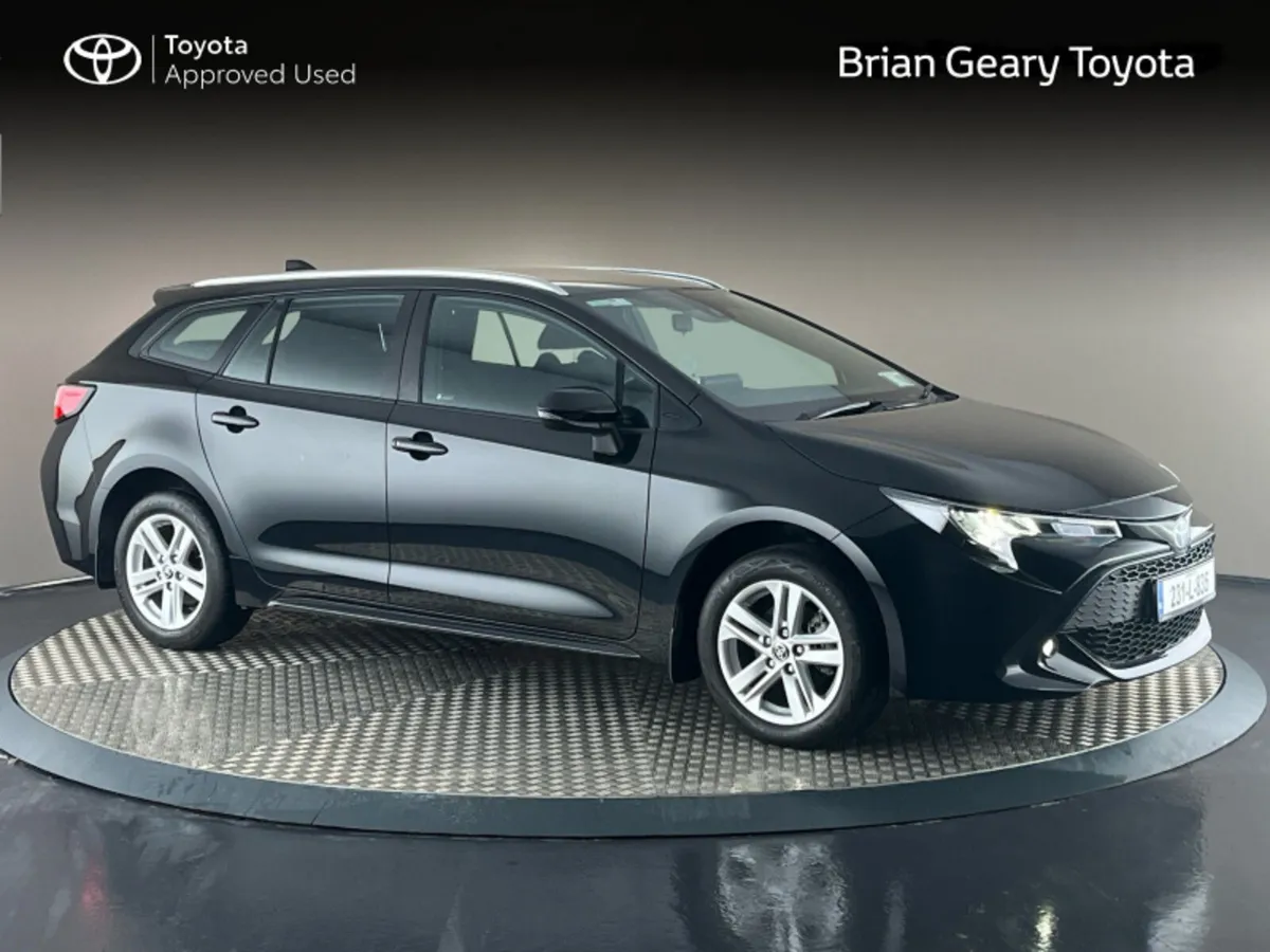 Toyota Corolla HYBRID LUNA T/S - Image 1