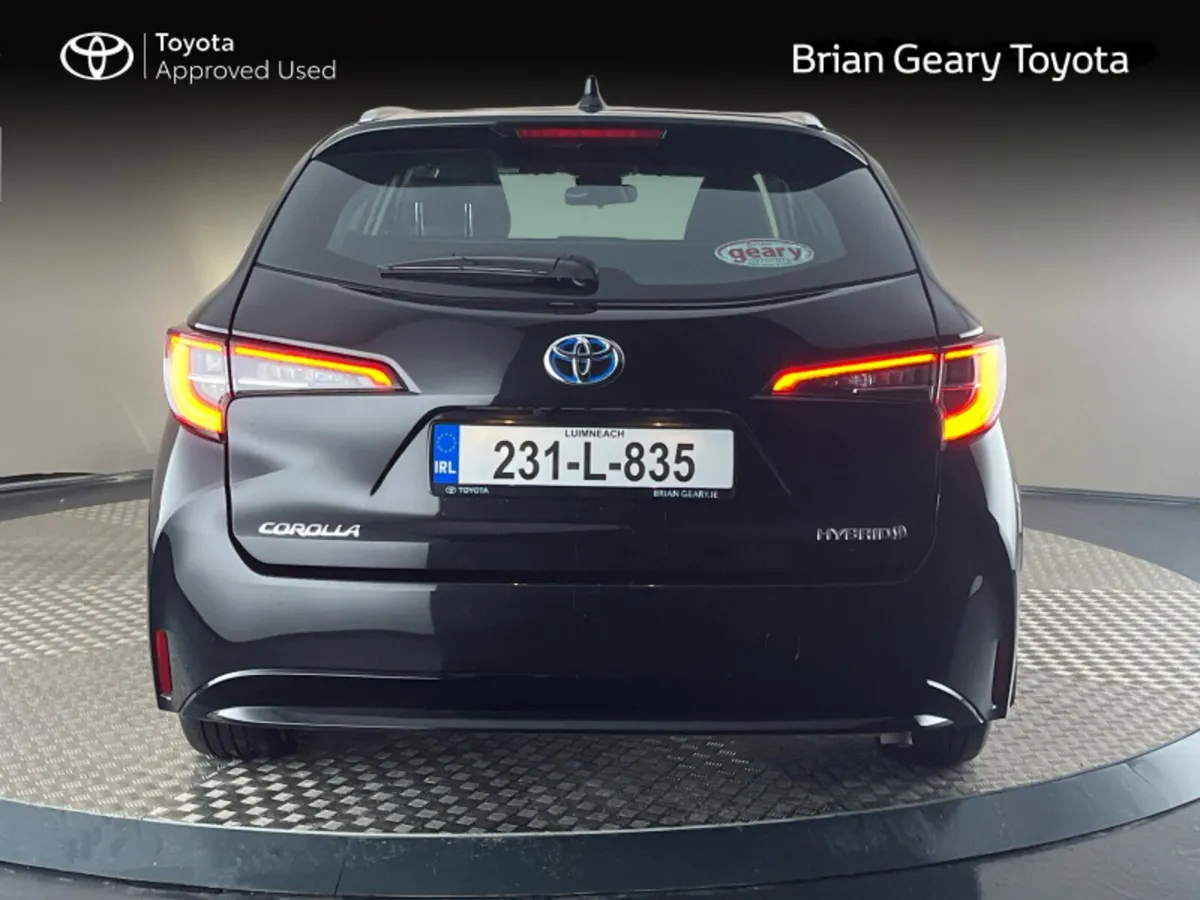 Toyota Corolla HYBRID LUNA T/S - Image 4