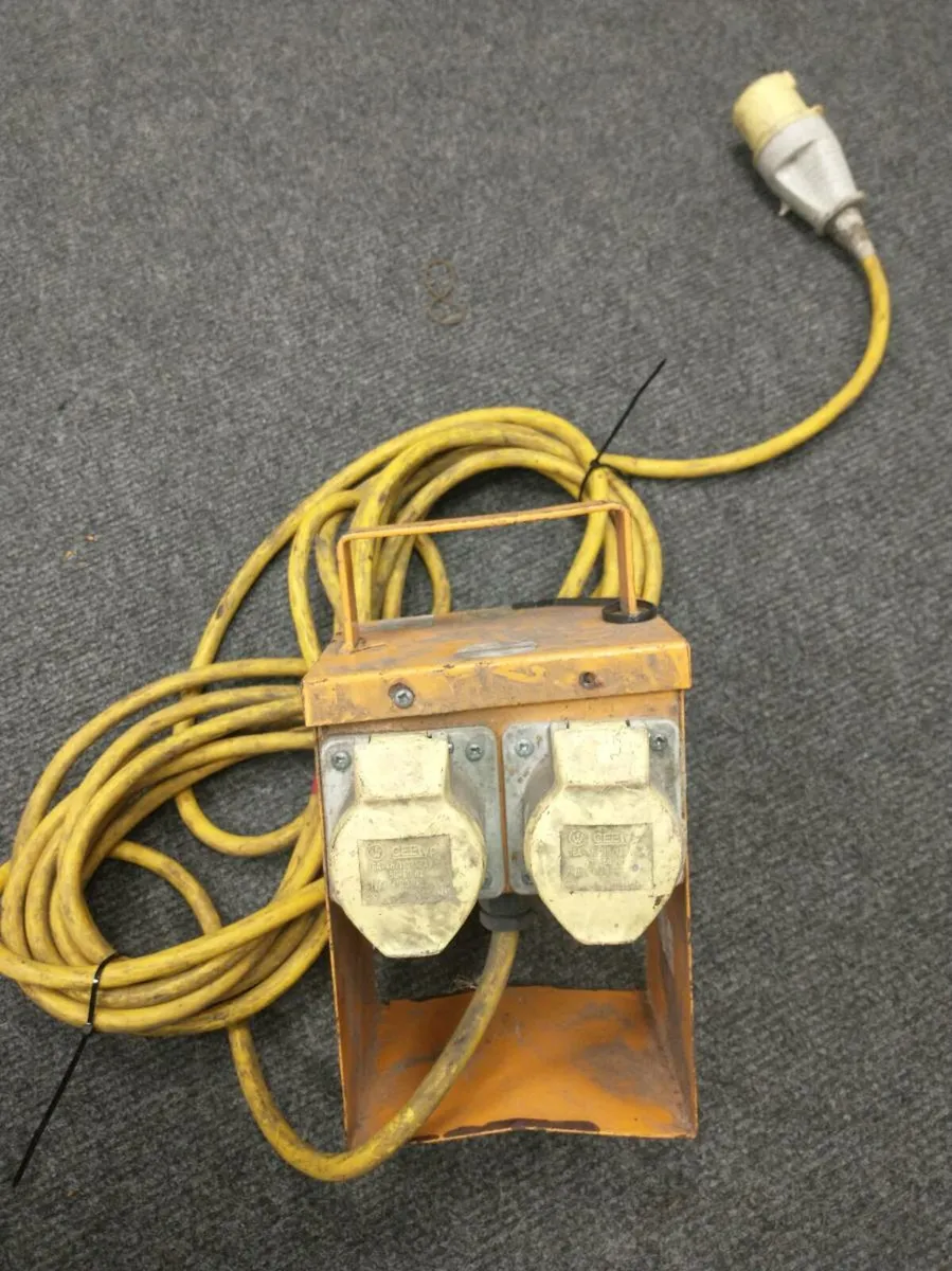 Cable 110V 4 Socket Extension - Image 2