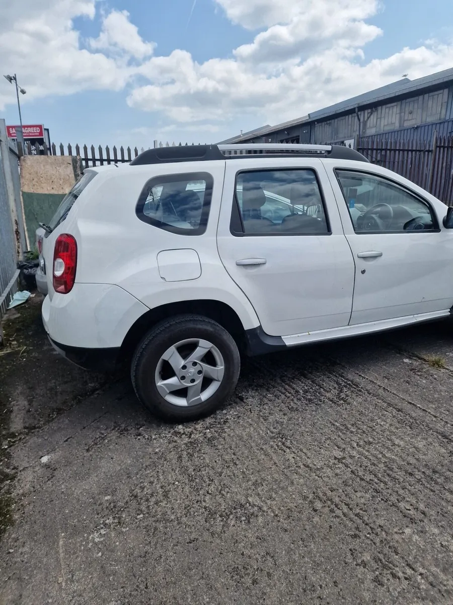 Dacia Duster for parts - Image 1
