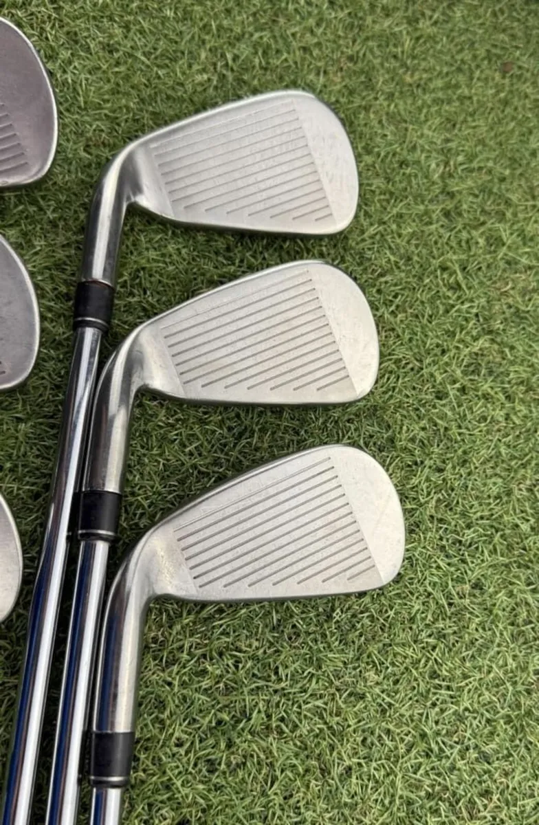 TAYLORMADE AEROBURNER IRONS / 4-9 / REGULAR - Image 4