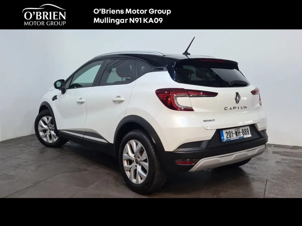 Renault Captur TCe 100 Iconic - Image 3