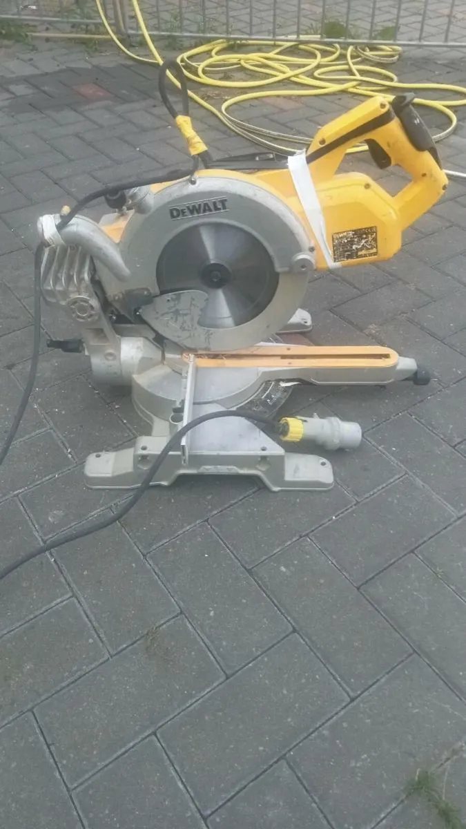 Chop saw - Image 1