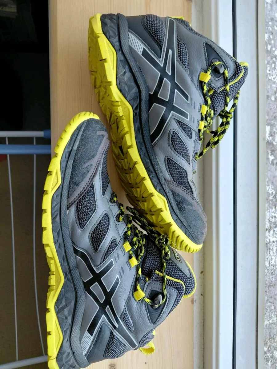 Asics Gel FujiTerra 2 MT Goretex Hiking Boots - Image 1
