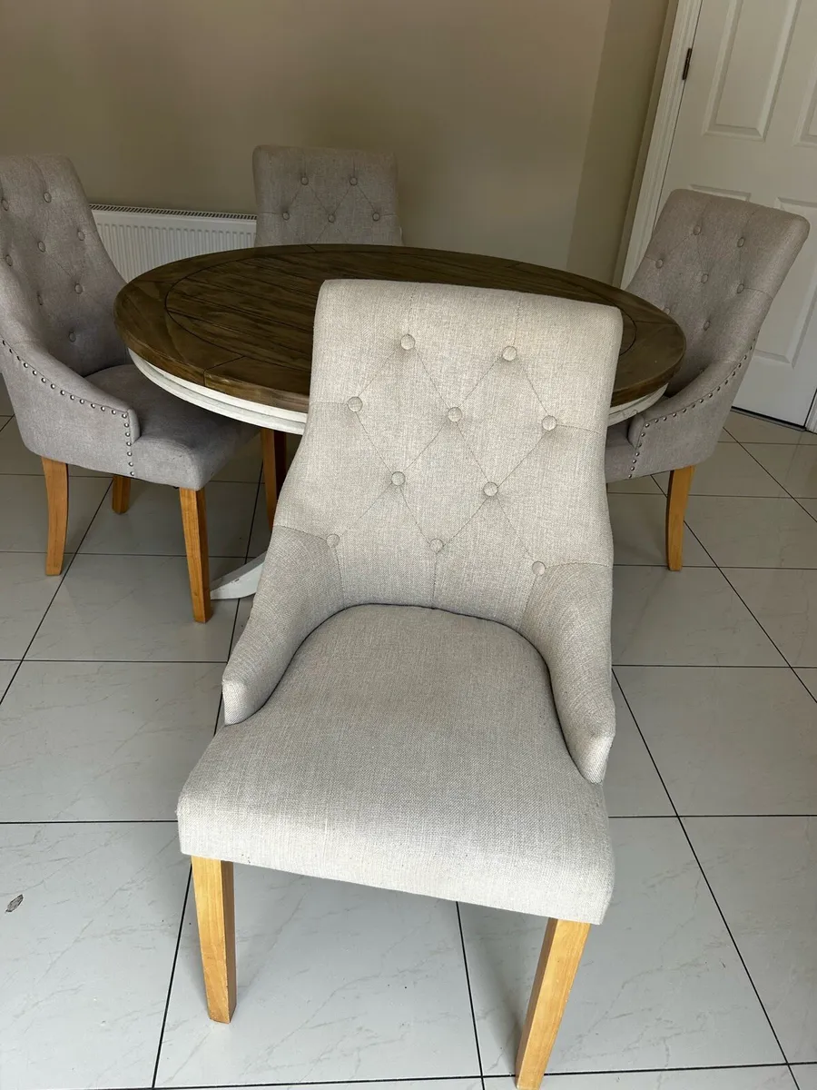 Dining table and 4 chairs - Image 2