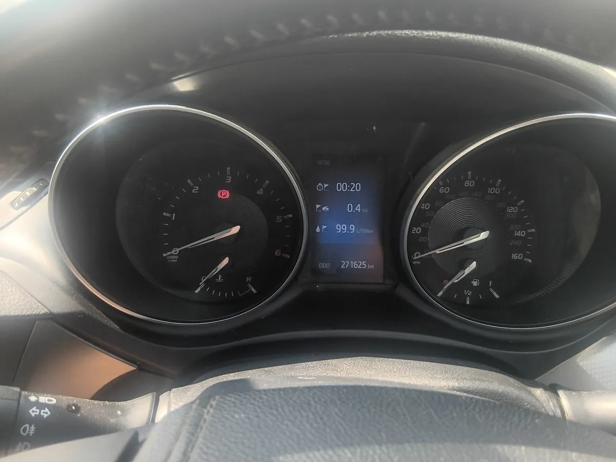 Toyota Avensis Estate Business Edition 2016 - Image 4