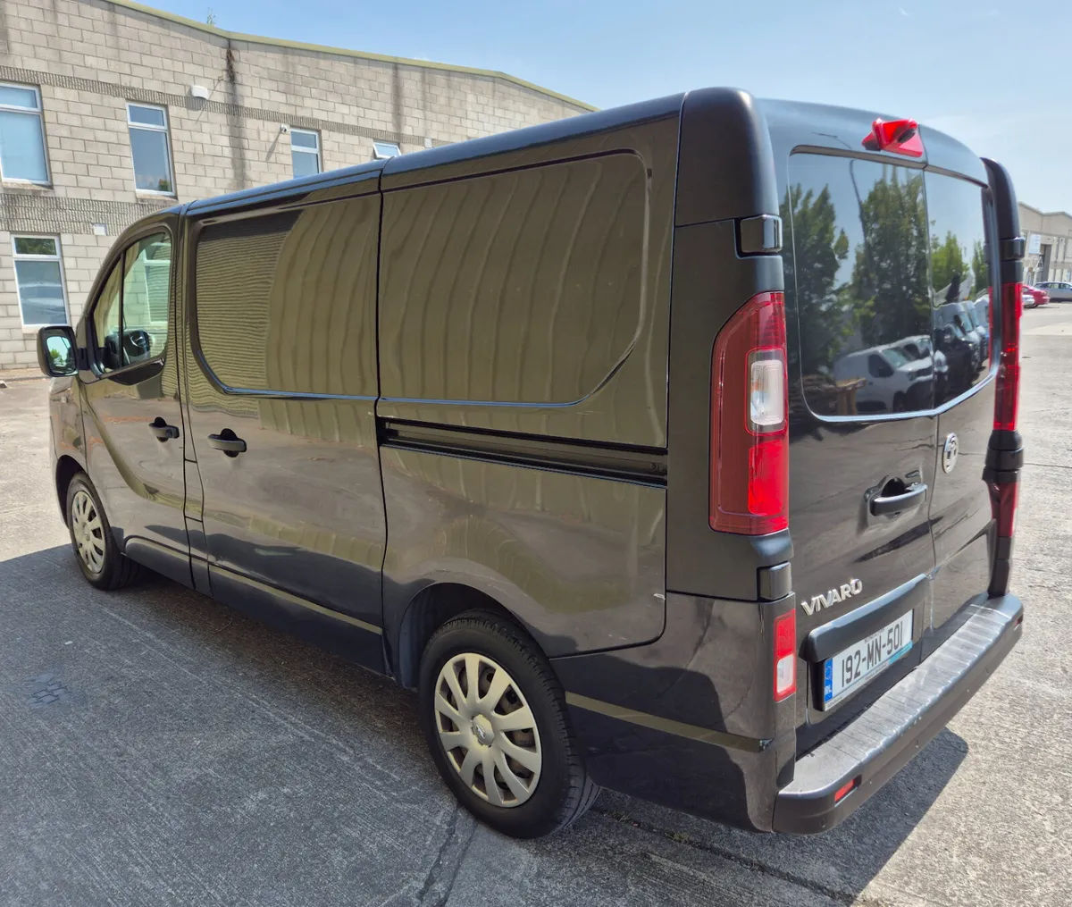 2019 Opel Vivaro Trafic Swb Sportive new doe - Image 2