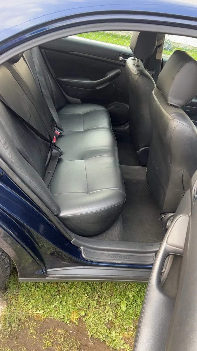 Toyota avensis - Image 2