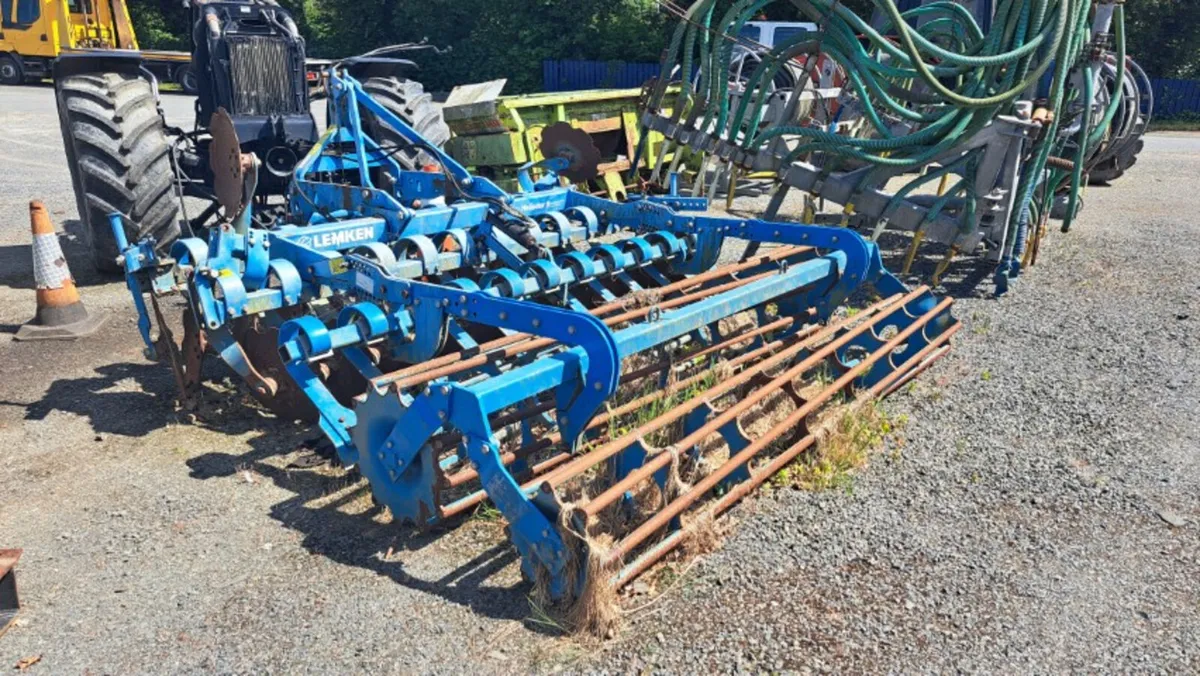 2017 Lemken Heliodor 9/3000 Compact For Auction - Image 2