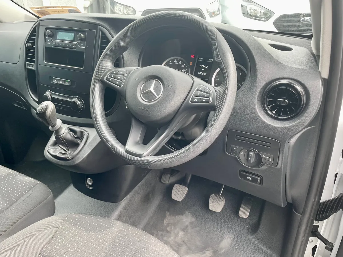 Mercedes-Benz Vito Classic 2.0 CDI RWD LWB,2022 - Image 3