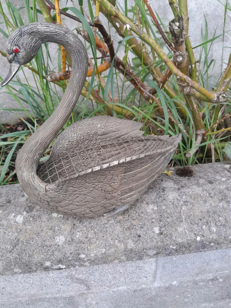 Swan flower vase - Image 4