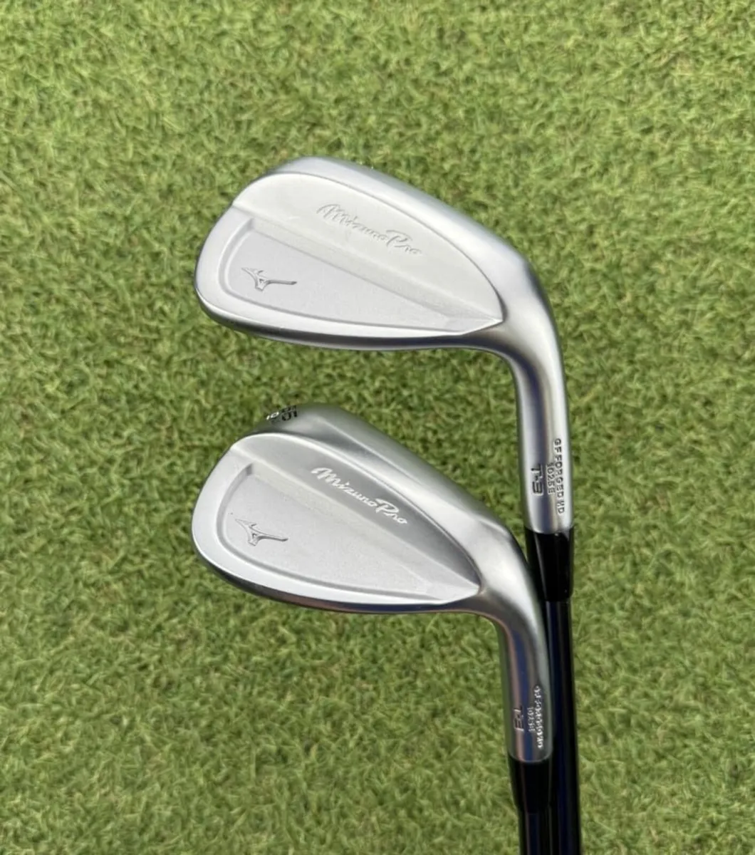 MIZUNO PRO T3 WEDGES AW 52°.10S & SW 56°.10M - Image 2