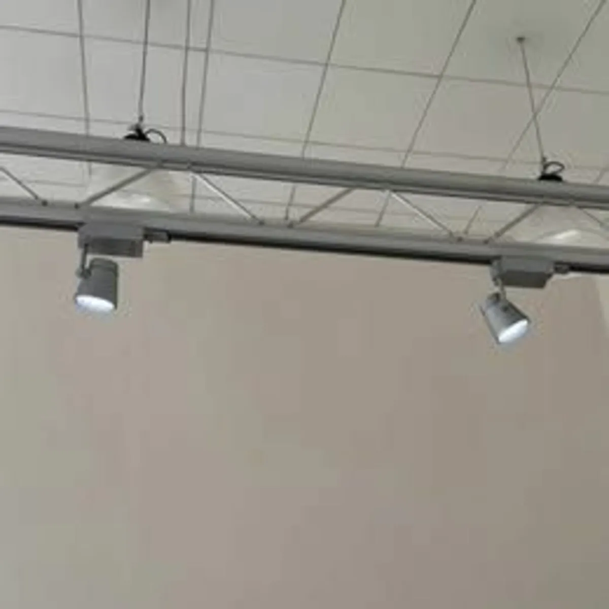 LED spotlights on Rail - Image 3