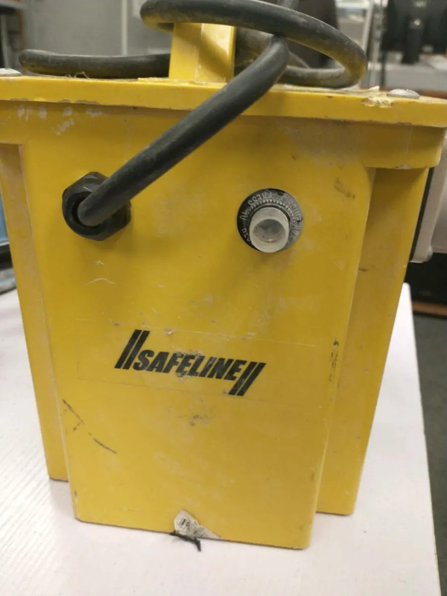 110V transformer - Image 3